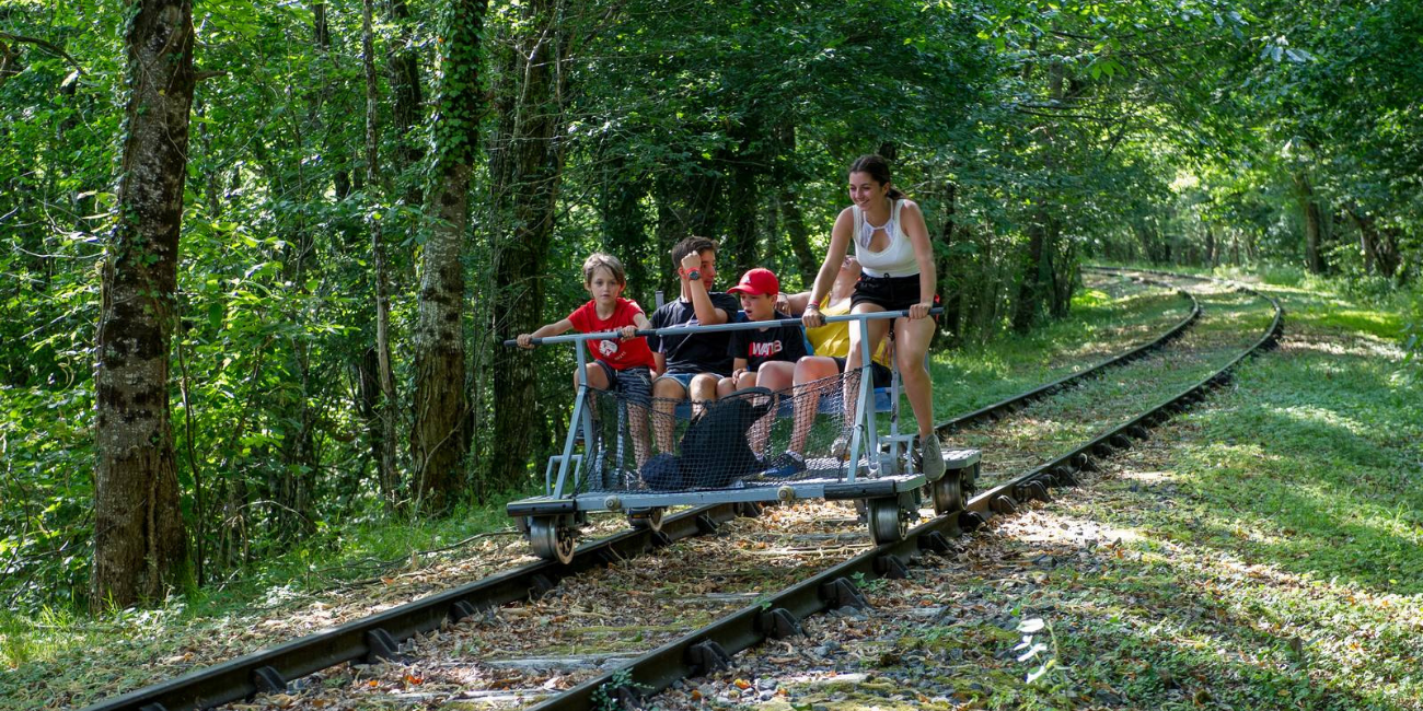 espace hermeline vacances de la toussaint Pleins d'activités vacances pour les enfants à l'Espace Hermeline !