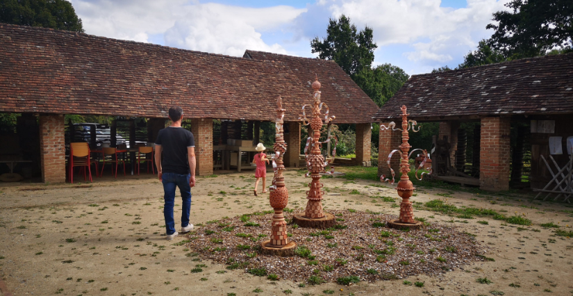 Visite des anciennes tuileries à Saint-Hilaire-les-Places "Du sol au toit", visite des anciennes tuileries au Musée de la Terre à Saint-Hilaire-les-Places