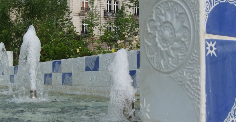 Visite du quartier des Émailleurs, ses décors de façades, à Limoges
