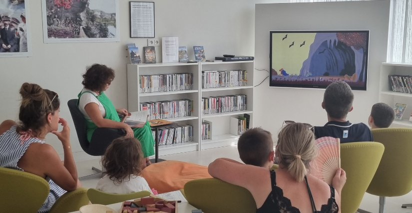 Lecture surprise pour les tout-petits au Pôle d'interprétation de la Préhistoire aux Eyzies (24)