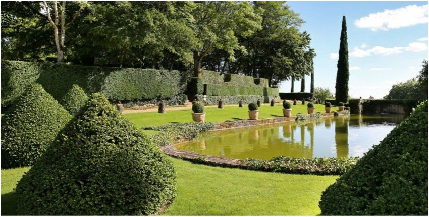 Visiter les Jardins du Manoir d'Eyrignac en famille à Salignac-Eyvigues