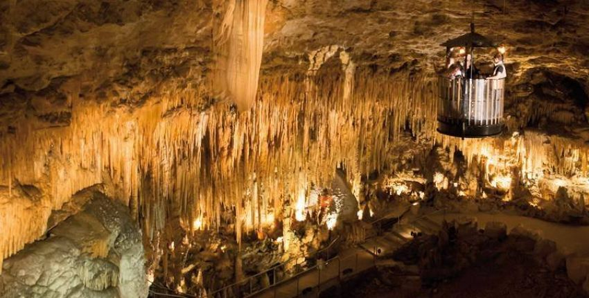 Visitez le Gouffre de Proumeyssac en famille