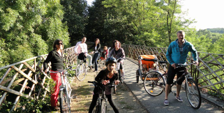 À pieds, à vélos ou à rollers sur la Voie Verte en Limousin