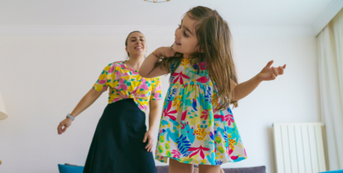 Atelier danse parent - bébé à l'Espace Familles à Limoges